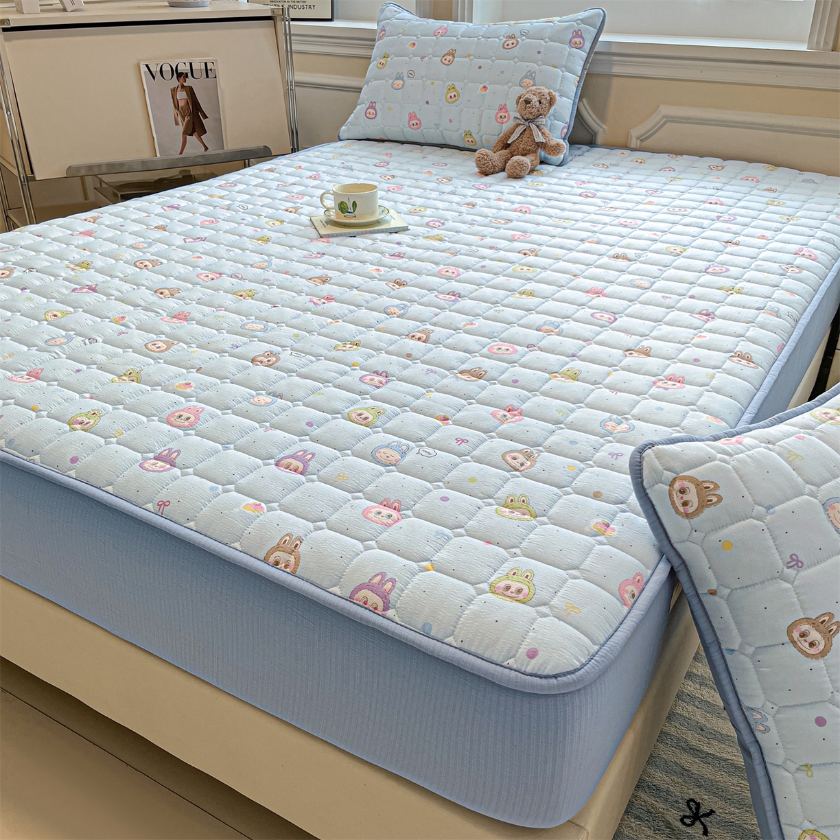 91家纺网 家纺一手货源 找家纺 九亭家纺 2025新款A类皱皱纱印花防水夹棉床笠 防水款-幻彩梦域