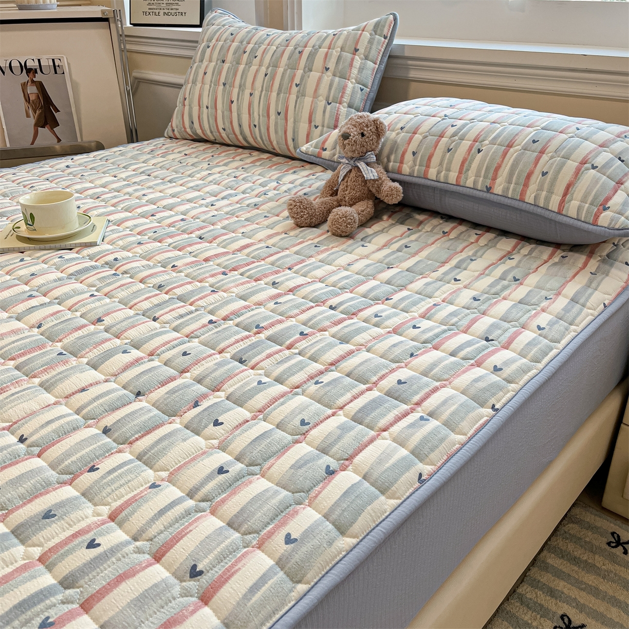 91家纺网 家纺一手货源 找家纺 九亭家纺 2025新款A类皱皱纱印花防水夹棉床笠 防水款-心纹雅眠