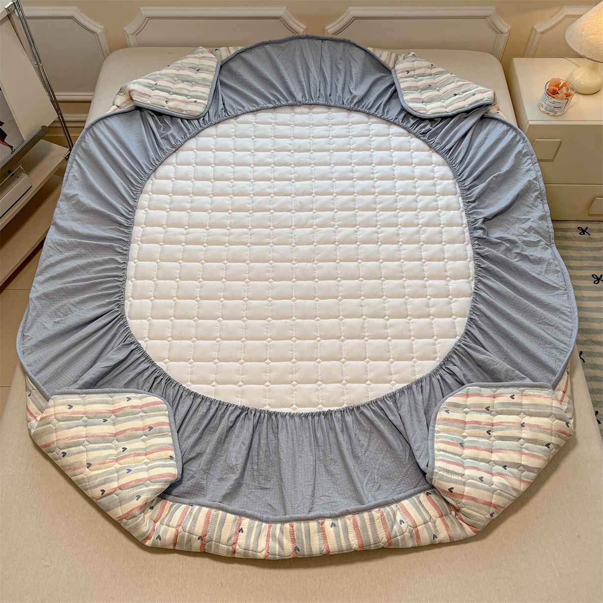 91家纺网 家纺一手货源 找家纺 九亭家纺 2025新款A类皱皱纱印花防水夹棉床笠 防水款-心纹雅眠