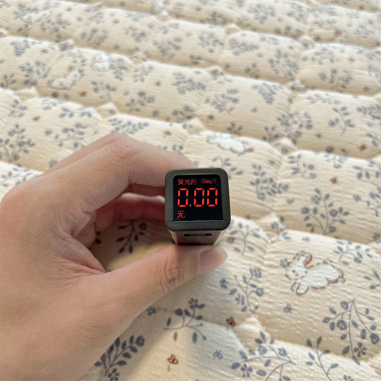 91家纺网 家纺一手货源 找家纺 九亭家纺 2025新款A类皱皱纱印花防水夹棉床笠 普通款-萌兔花栖