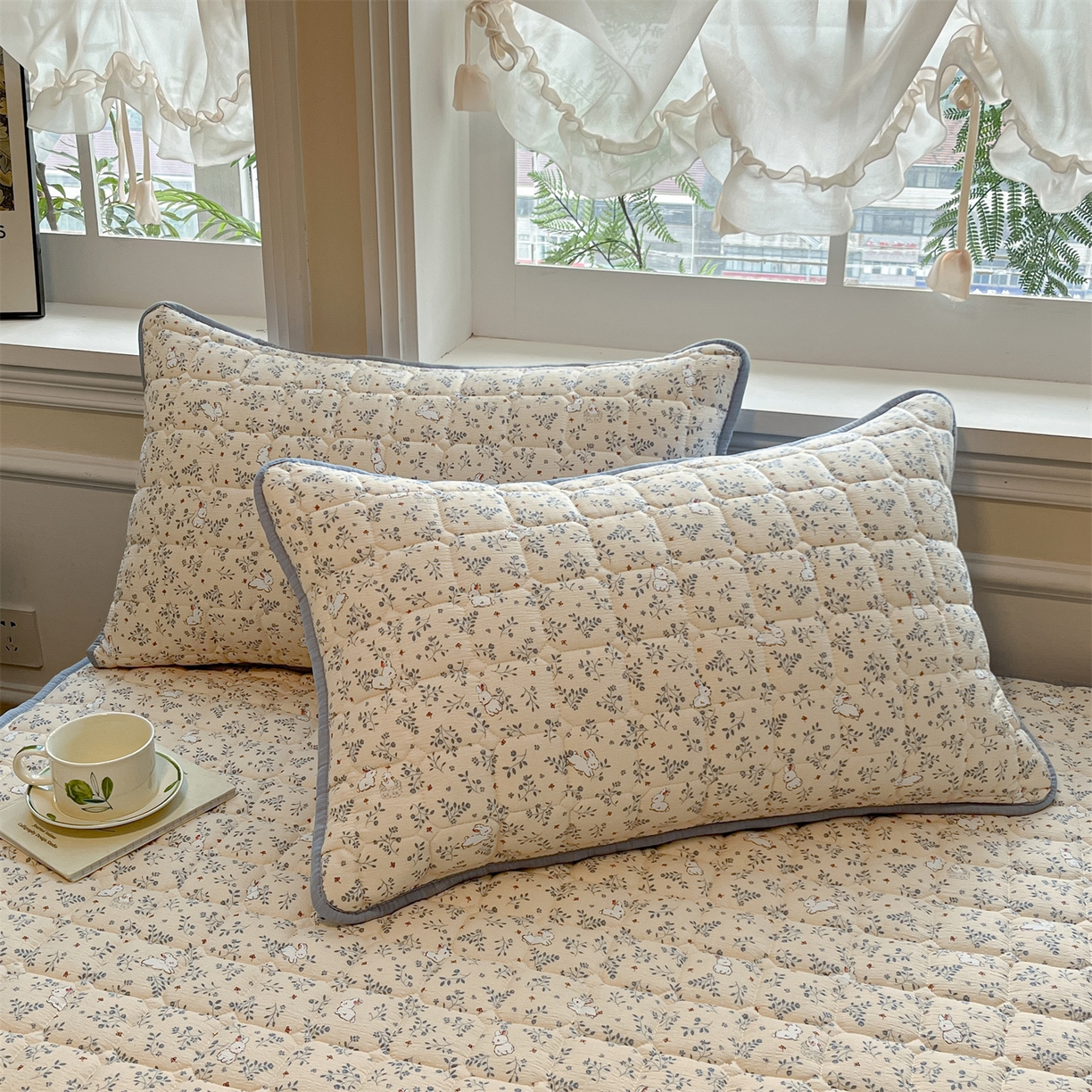 91家纺网 家纺一手货源 找家纺 九亭家纺 2025新款A类皱皱纱印花防水夹棉床笠 普通款-萌兔花栖