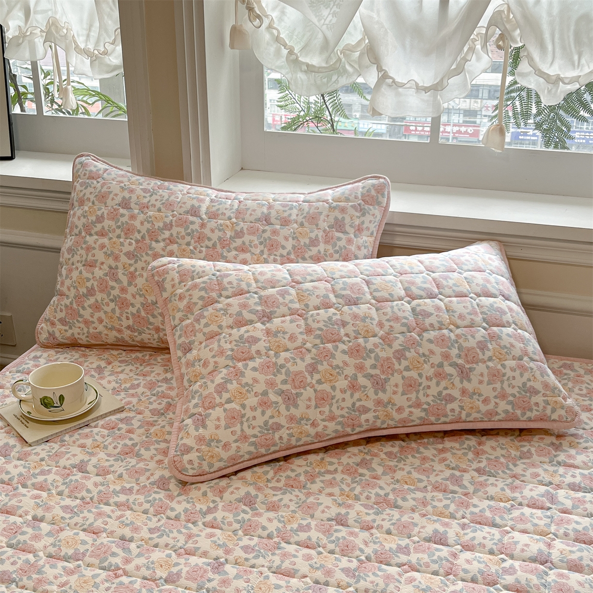 91家纺网 家纺一手货源 找家纺 九亭家纺 2025新款A类皱皱纱印花防水夹棉床笠 普通款-花漾甜梦