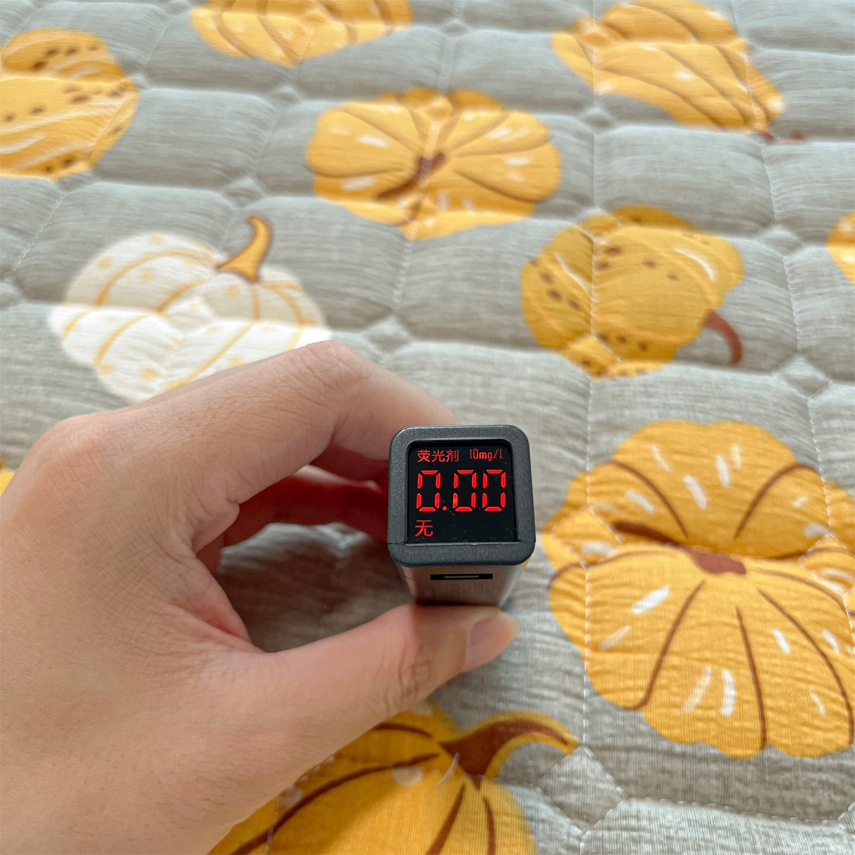 91家纺网 家纺一手货源 找家纺 九亭家纺 2025新款A类皱皱纱印花防水夹棉床笠 普通款-南瓜绮梦