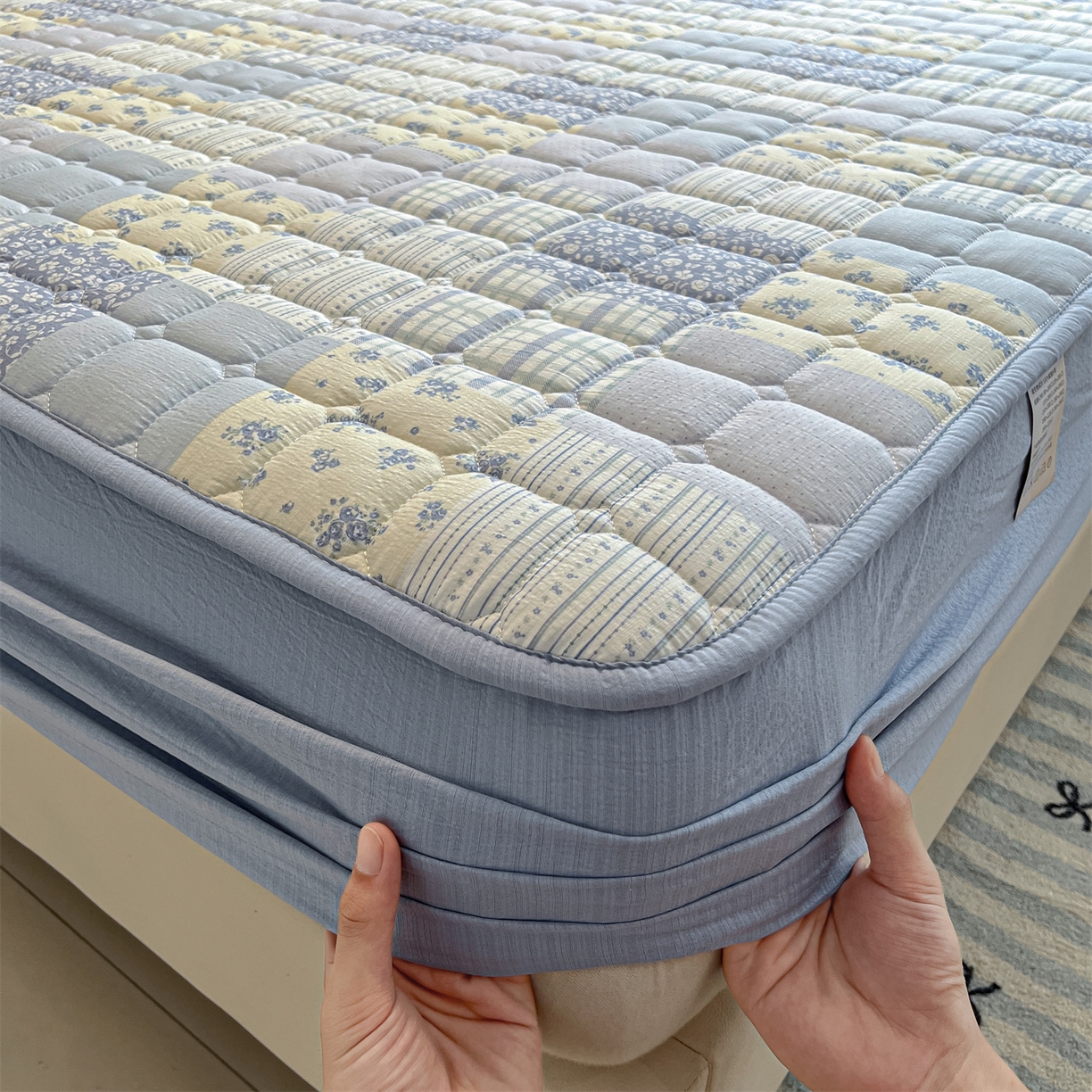 91家纺网 家纺一手货源 找家纺 九亭家纺 2025新款A类皱皱纱印花防水夹棉床笠 普通款-拼色漫眠