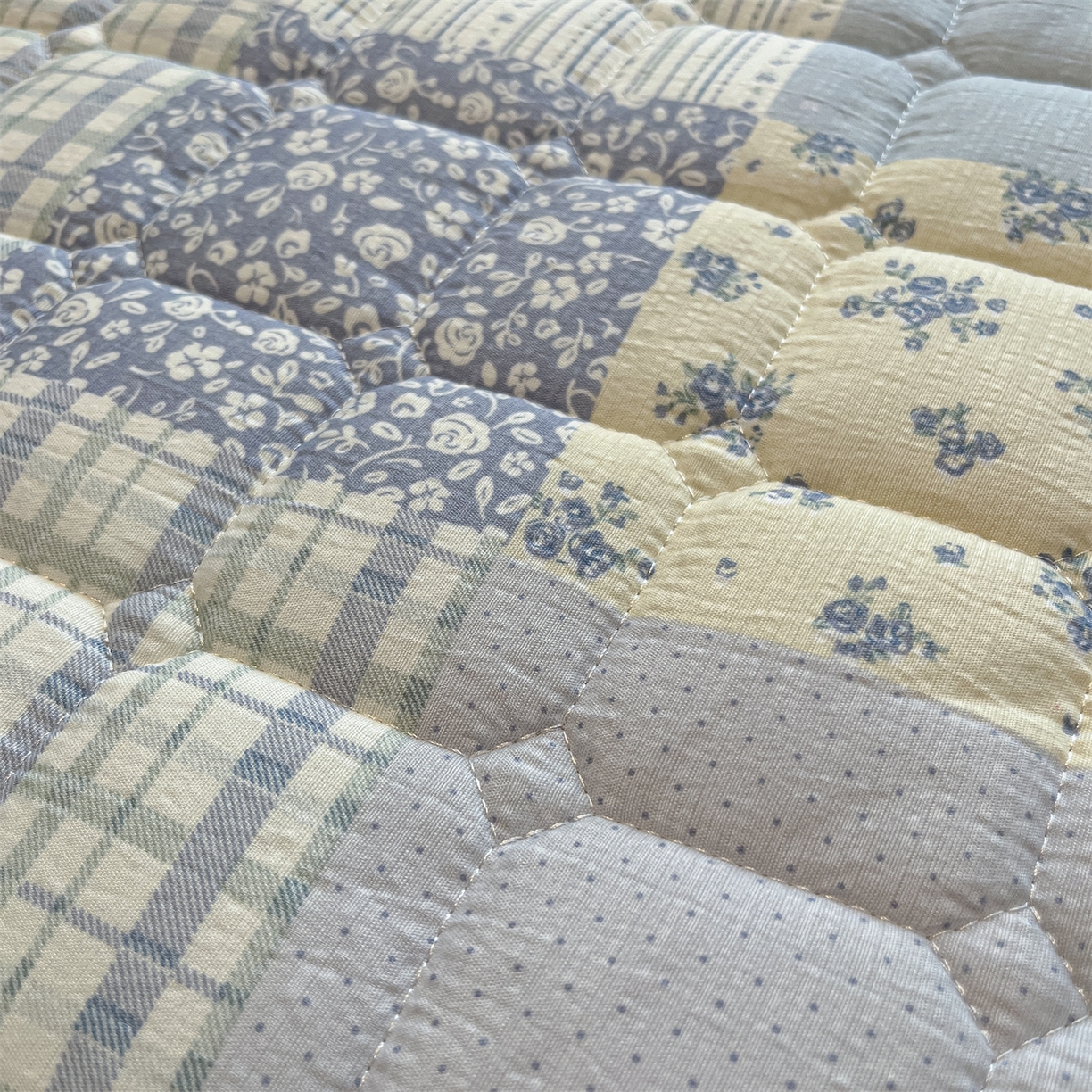 91家纺网 家纺一手货源 找家纺 九亭家纺 2025新款A类皱皱纱印花防水夹棉床笠 普通款-拼色漫眠