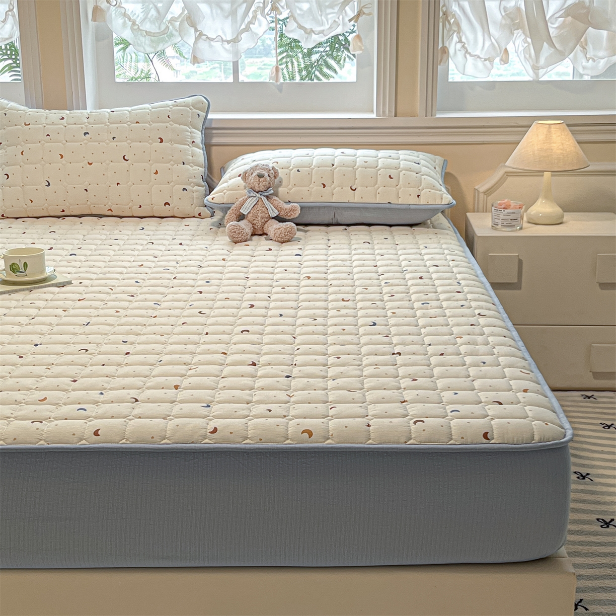 91家纺网 家纺一手货源 找家纺 九亭家纺 2025新款A类皱皱纱印花防水夹棉床笠 普通款-星眠之榻