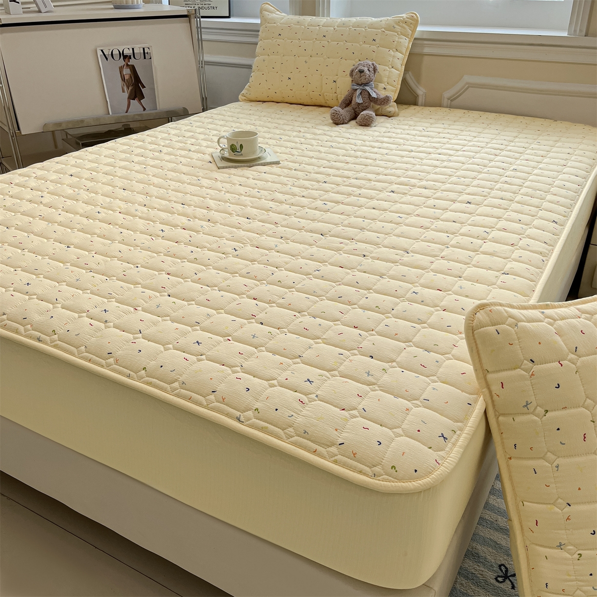 91家纺网 家纺一手货源 找家纺 九亭家纺 2025新款A类皱皱纱印花防水夹棉床笠 普通款-星糖眠境