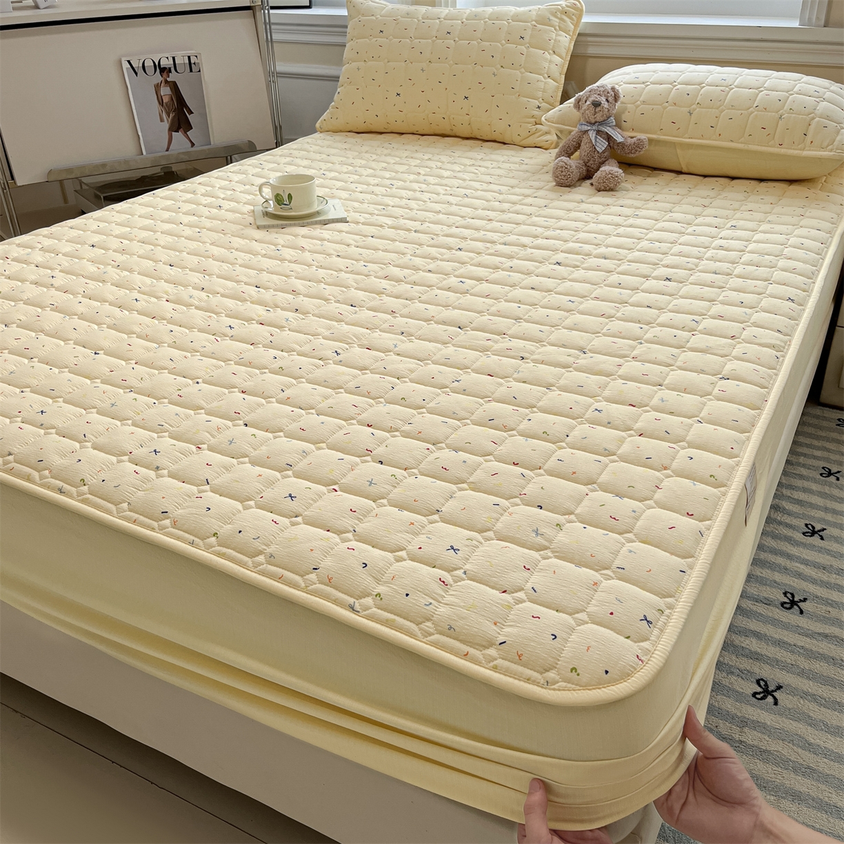 91家纺网 家纺一手货源 找家纺 九亭家纺 2025新款A类皱皱纱印花防水夹棉床笠 普通款-星糖眠境