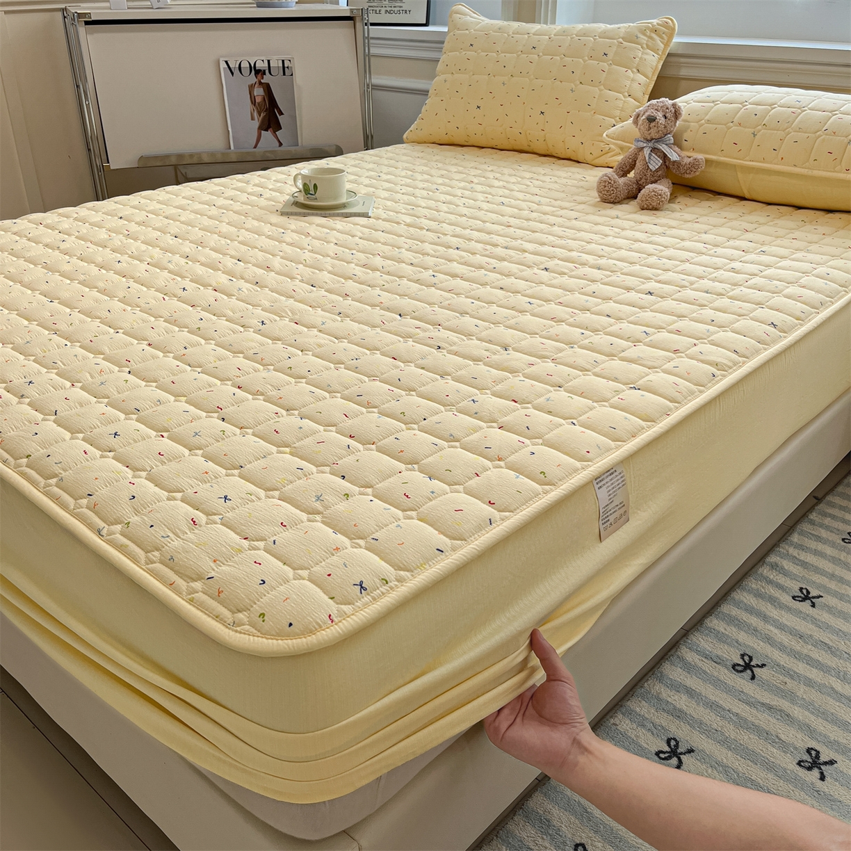 91家纺网 家纺一手货源 找家纺 九亭家纺 2025新款A类皱皱纱印花防水夹棉床笠 普通款-星糖眠境