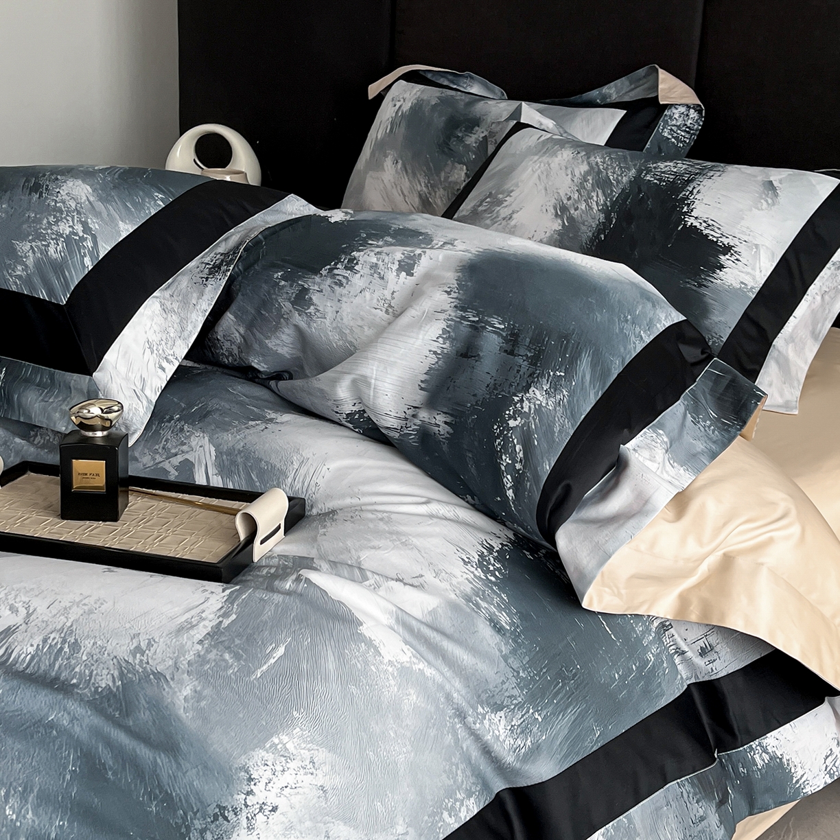 91家纺网 家纺一手货源 找家纺 置顶家纺 2025新款渲染亲肤系列数码印花四件套 渲染-香槟