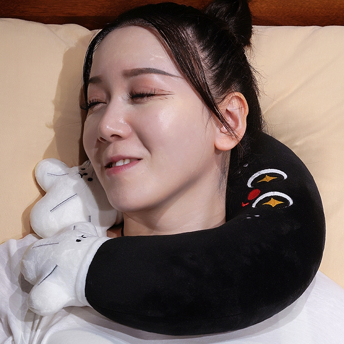 91家纺网 家纺一手货源 找家纺 （总）仟亿莱 2025新款水晶绒小黑手u枕