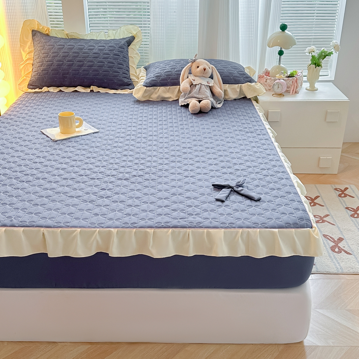 91家纺网 家纺一手货源 找家纺 （总）子钦家纺 2025新款水洗棉云朵棉花边蝴蝶结夹棉床笠单床笠