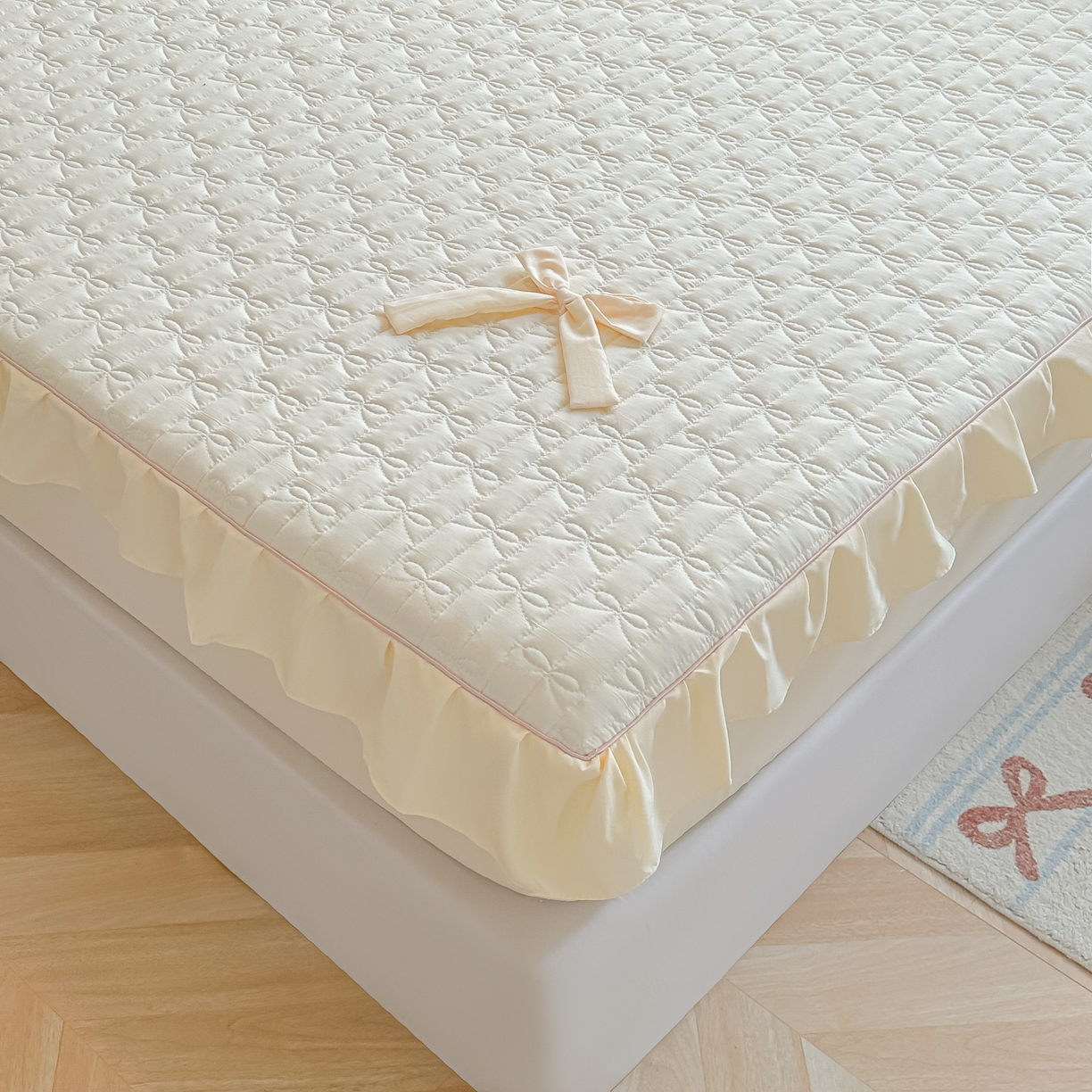 91家纺网 家纺一手货源 找家纺 子钦家纺 2025新款水洗棉云朵棉花边蝴蝶结夹棉床笠单床笠 蝴蝶结夹棉床笠-奶白