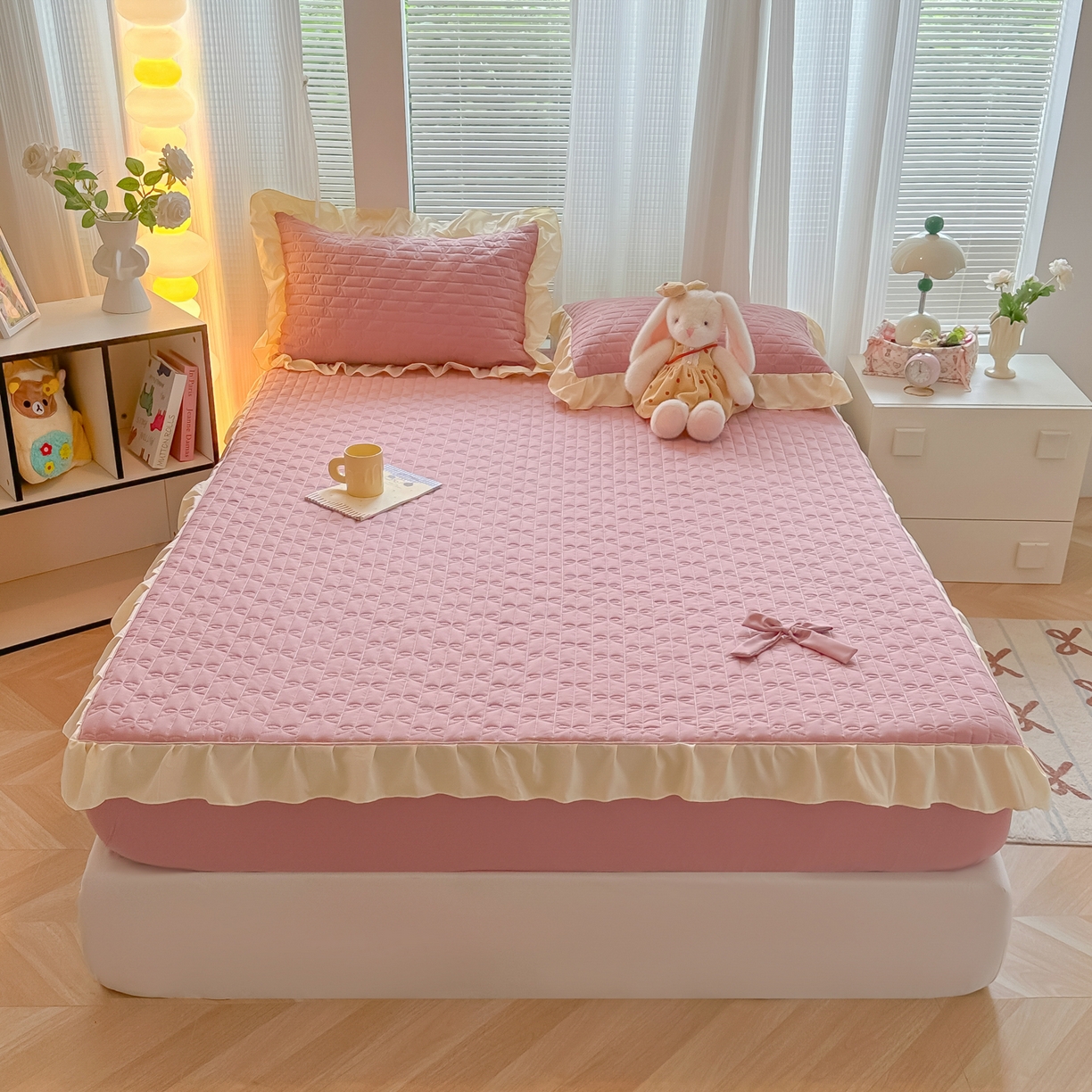 91家纺网 家纺一手货源 找家纺 子钦家纺 2025新款水洗棉云朵棉花边蝴蝶结夹棉床笠单床笠 蝴蝶结夹棉床笠-浅豆沙