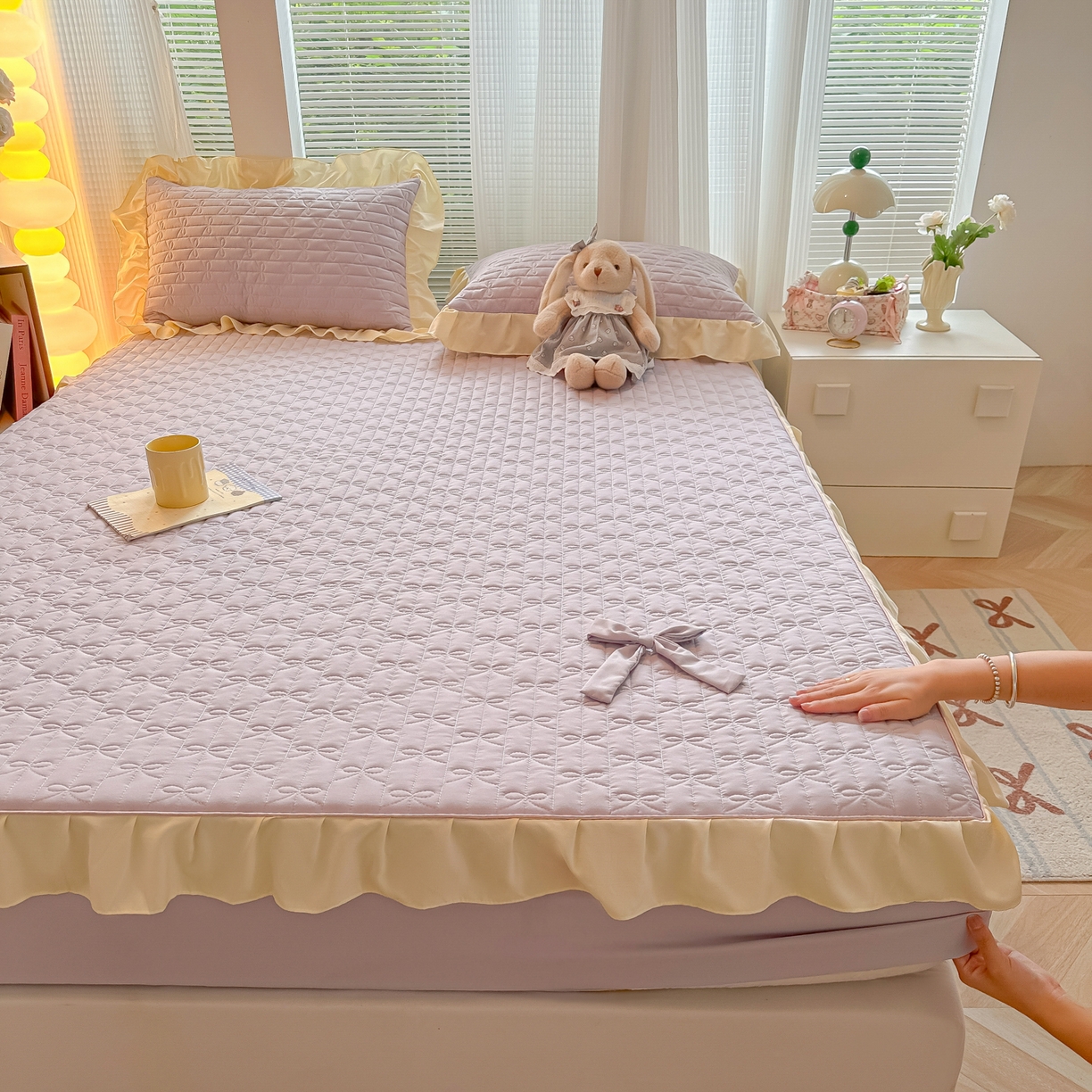 91家纺网 家纺一手货源 找家纺 子钦家纺 2025新款水洗棉云朵棉花边蝴蝶结夹棉床笠单床笠 蝴蝶结夹棉床笠-阳光紫