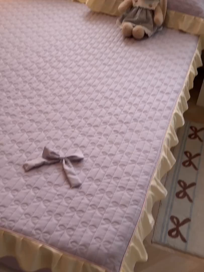 91家纺网 家纺一手货源 找家纺 子钦家纺 2025新款水洗棉云朵棉花边蝴蝶结夹棉床笠单床笠 蝴蝶结夹棉床笠-阳光紫