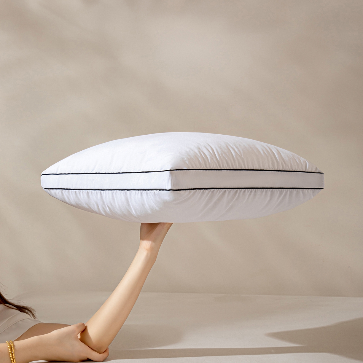 91家纺网 家纺一手货源 找家纺 （总）沐沐家纺 2025新款立体黑边磨毛枕芯