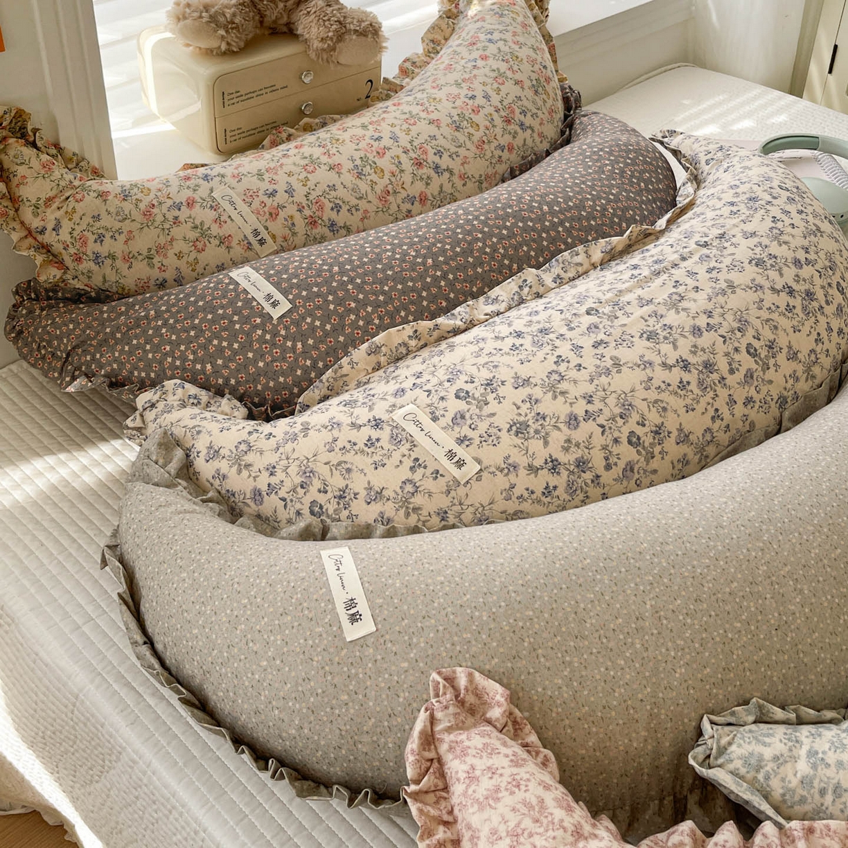 91家纺网 家纺一手货源 找家纺 亦帆枕芯 2025新款棉麻月牙抱枕宝宝安抚枕可拆洗床头靠垫孕妇枕夹腿抱枕25x80cm 005号棉麻月牙抱枕