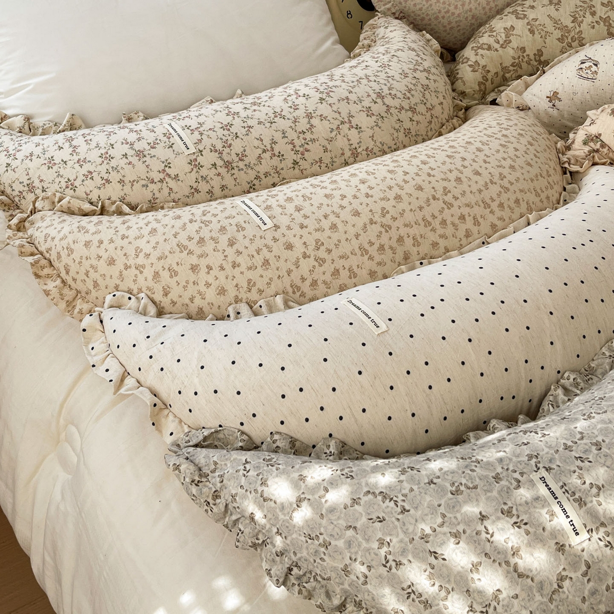 91家纺网 家纺一手货源 找家纺 亦帆枕芯 2025新款棉麻月牙抱枕宝宝安抚枕可拆洗床头靠垫孕妇枕夹腿抱枕25x80cm 014号棉麻月牙抱枕