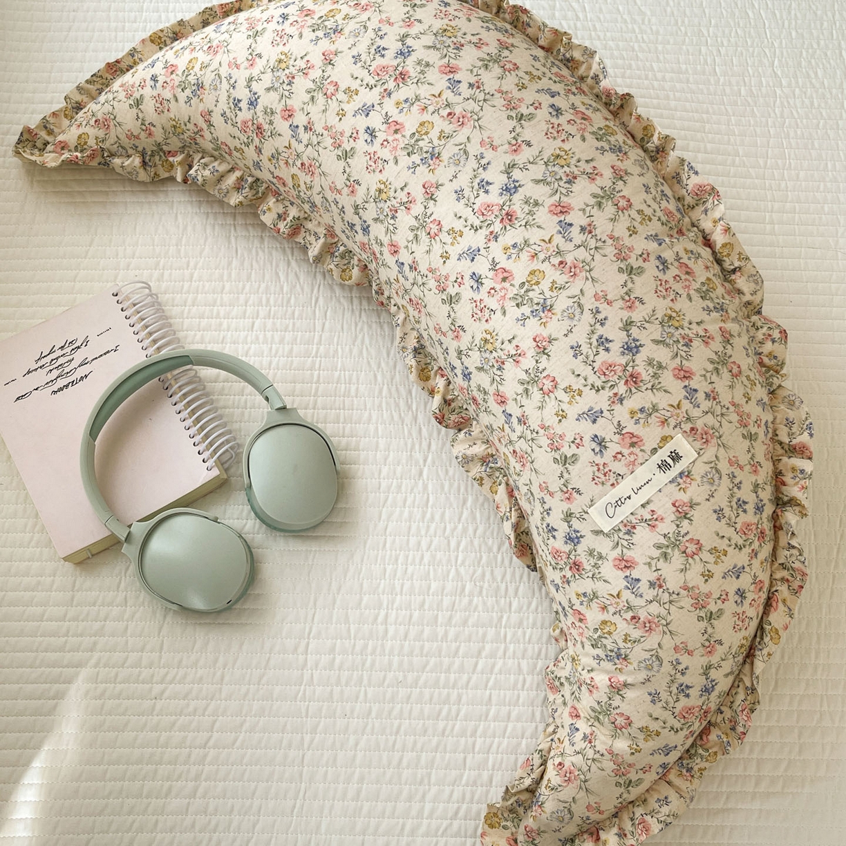 91家纺网 家纺一手货源 找家纺 亦帆枕芯 2025新款棉麻月牙抱枕宝宝安抚枕可拆洗床头靠垫孕妇枕夹腿抱枕25x80cm 014号棉麻月牙抱枕