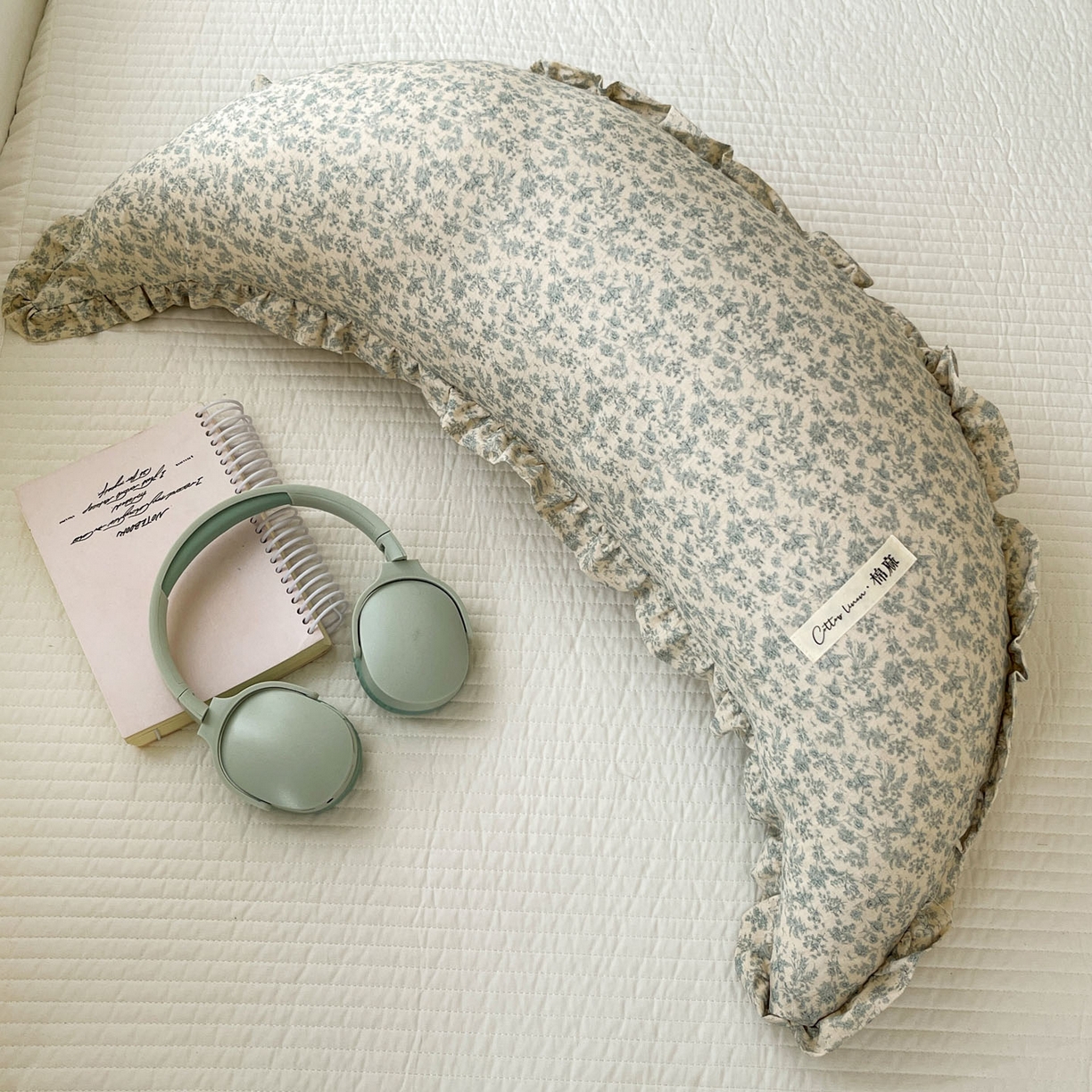 91家纺网 家纺一手货源 找家纺 亦帆枕芯 2025新款棉麻月牙抱枕宝宝安抚枕可拆洗床头靠垫孕妇枕夹腿抱枕25x80cm 010号棉麻月牙抱枕