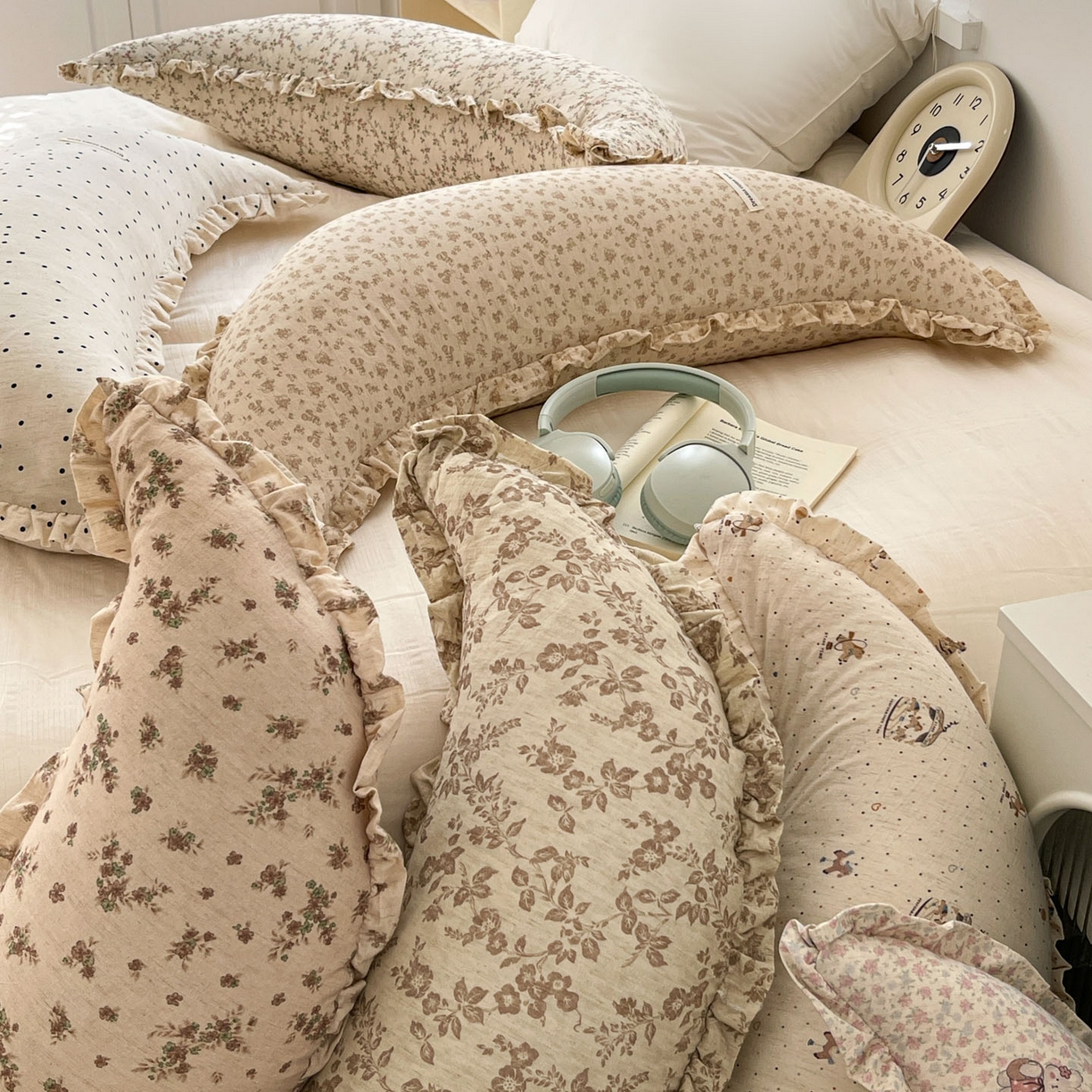 91家纺网 家纺一手货源 找家纺 亦帆枕芯 2025新款棉麻月牙抱枕宝宝安抚枕可拆洗床头靠垫孕妇枕夹腿抱枕25x80cm 010号棉麻月牙抱枕