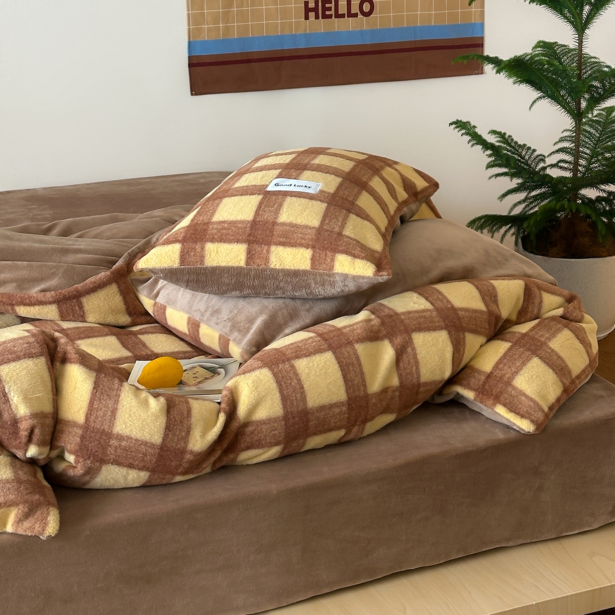 91家纺网 家纺一手货源 找家纺 （总）桃子家居 2025新款A类高级仿生绵羊绒织标工艺复古简约秋冬限定款加厚牛奶绒系列四件套