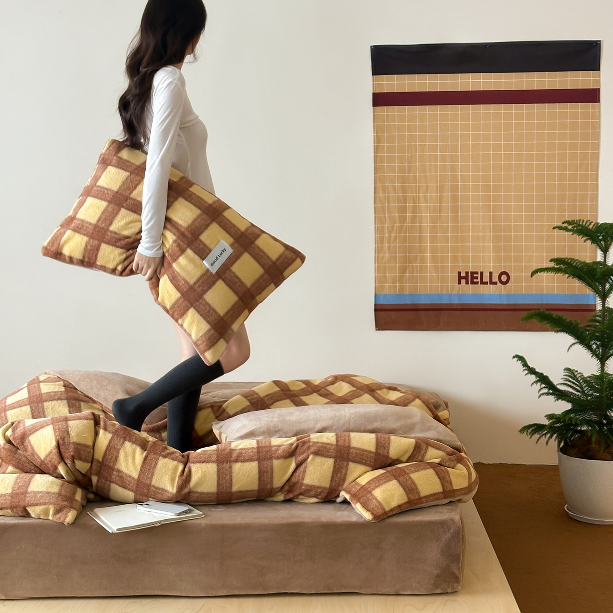 91家纺网 家纺一手货源 找家纺 （总）桃子家居 2025新款A类高级仿生绵羊绒织标工艺复古简约秋冬限定款加厚牛奶绒系列四件套