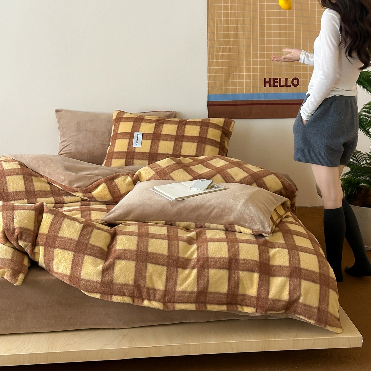 91家纺网 家纺一手货源 找家纺 （总）桃子家居 2025新款A类高级仿生绵羊绒织标工艺复古简约秋冬限定款加厚牛奶绒系列四件套