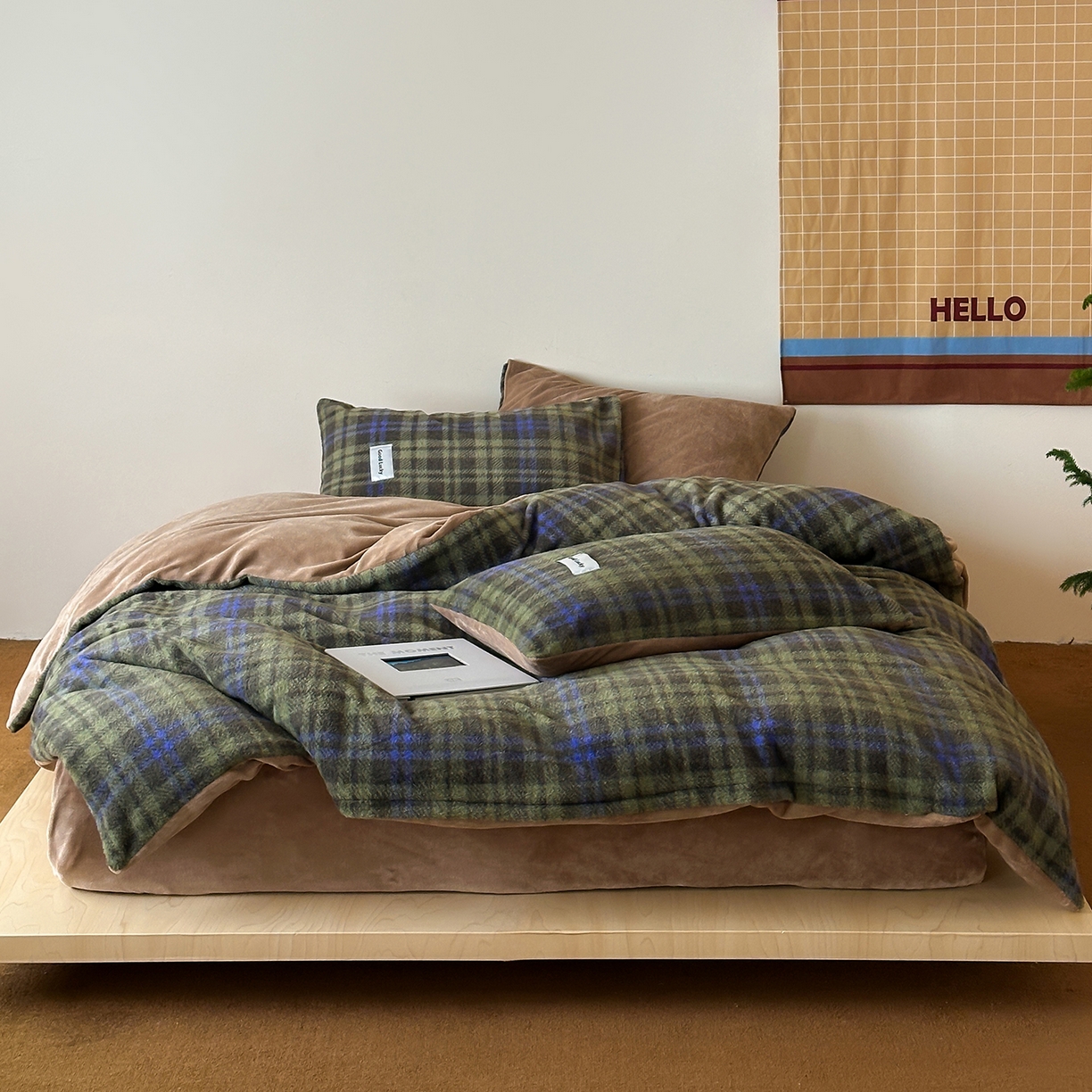 91家纺网 家纺一手货源 找家纺 （总）桃子家居 2025新款A类高级仿生绵羊绒织标工艺复古简约秋冬限定款加厚牛奶绒系列四件套