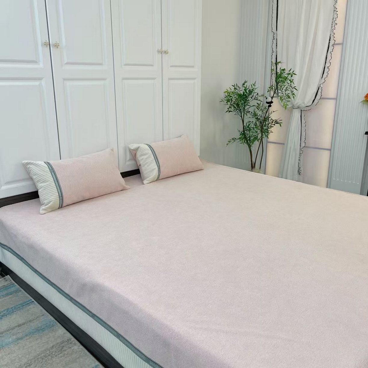 91家纺网 家纺一手货源 找家纺 （总）暖木杨 2025新款雪尼尔榻榻米床盖炕盖防滑床盖柔软亲肤简约可定制尺寸-奶茶