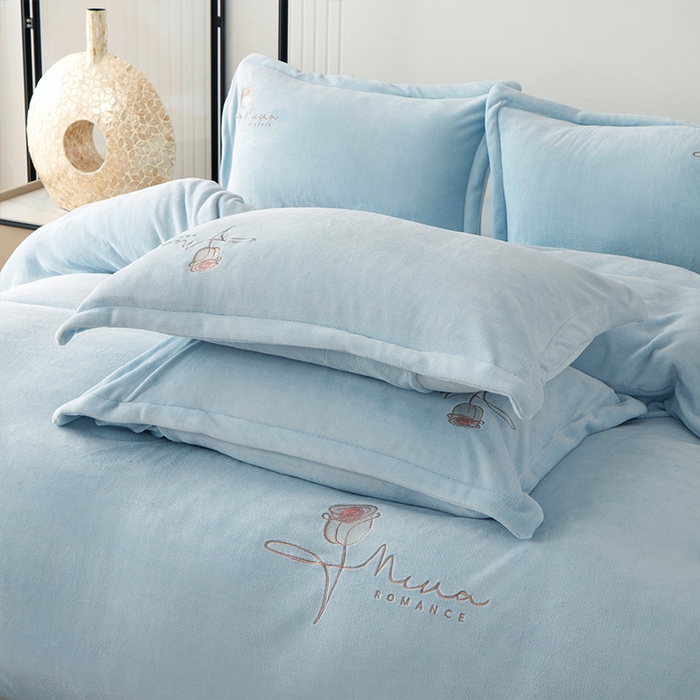 91家纺网 家纺一手货源 找家纺 （总）（买家秀 爆款不断货）A类母婴级牛奶绒刺绣四件套珊瑚绒四件套雪花绒四件套刺绣牛奶绒四件套纯色牛奶绒套