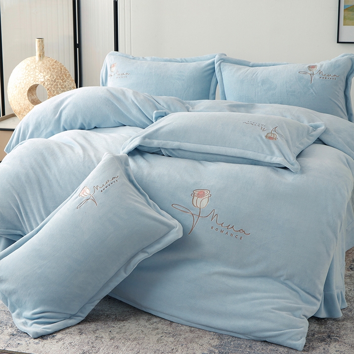 91家纺网 家纺一手货源 找家纺 （总）（买家秀 爆款不断货）A类母婴级牛奶绒刺绣四件套珊瑚绒四件套雪花绒四件套刺绣牛奶绒四件套纯色牛奶绒套