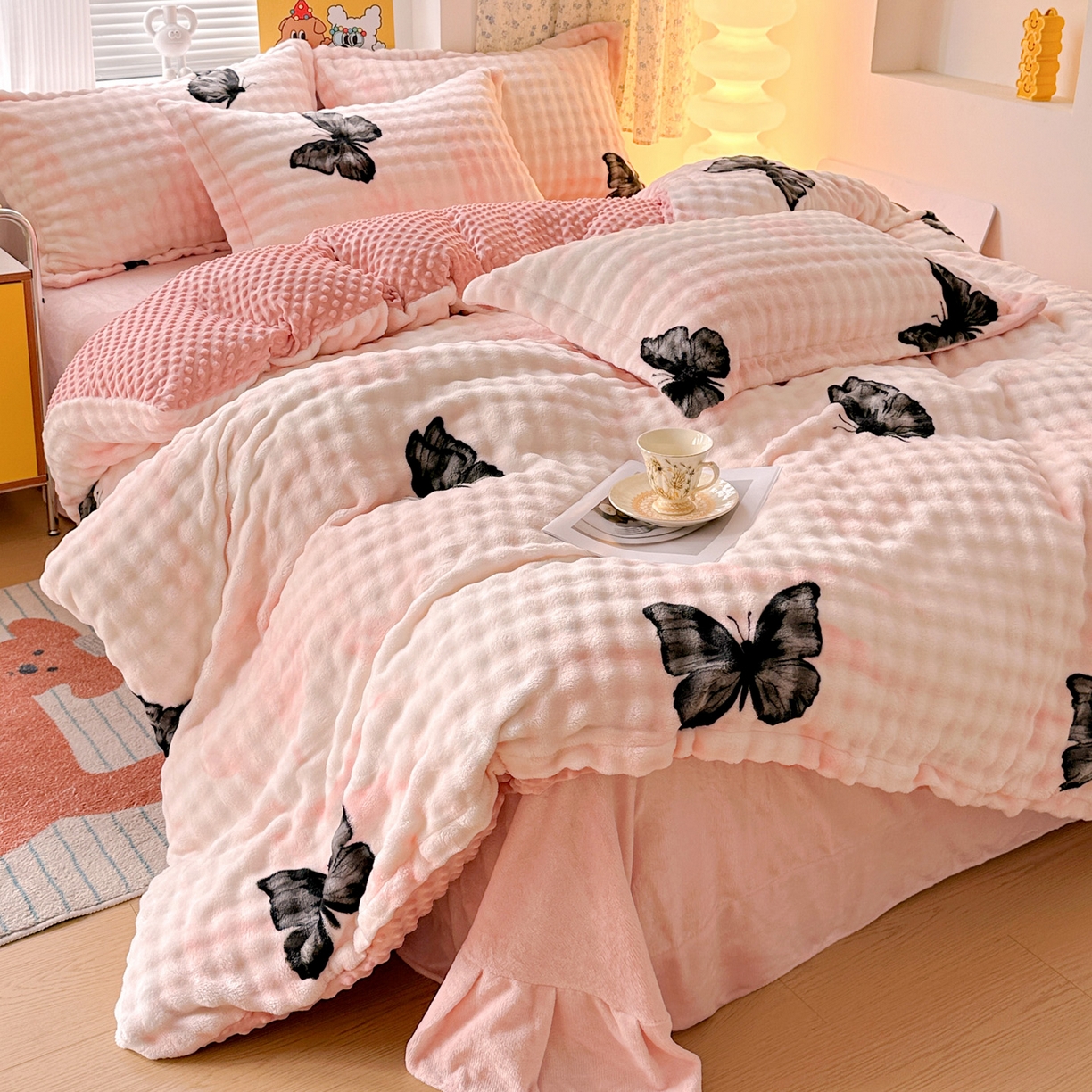 91家纺网 家纺一手货源 找家纺 （总）梦莱斯 2025新款泡泡绒豆豆绒加厚牛奶绒四件套 - 印花系列