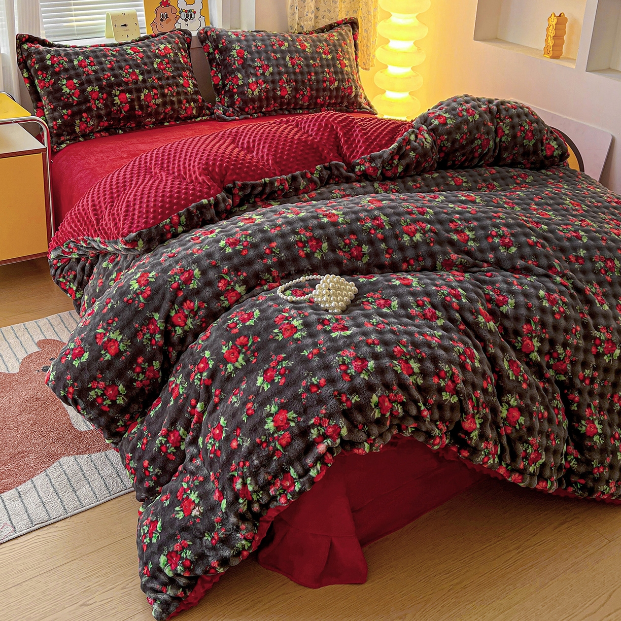 91家纺网 家纺一手货源 找家纺 梦莱斯 2025新款泡泡绒豆豆绒加厚牛奶绒四件套 - 印花系列 花妖