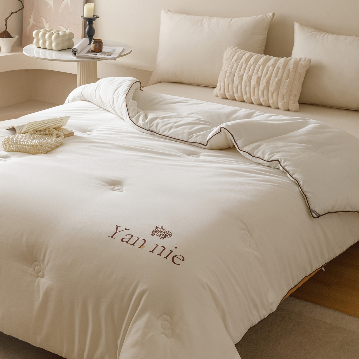 91家纺网 家纺一手货源 找家纺 米洛贝伊 2025新款羊焰焰欧洲羊毛被子被芯冬被 玉白