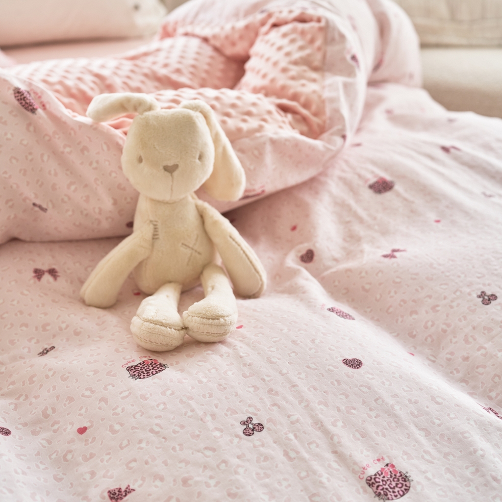 91家纺网 家纺一手货源 找家纺 （总）洋铭区（原狠狠爱） 2025新款秋冬毛绒球双层纱+豆豆绒四件套系列