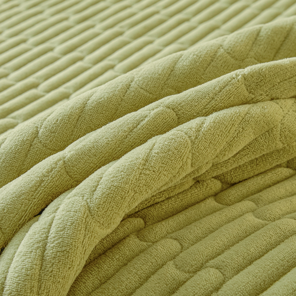 91家纺网 家纺一手货源 找家纺 （总）Sweet dreams甜梦 2025新款A类纯色牛奶绒夹棉床盖