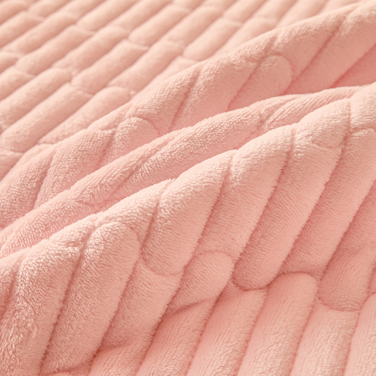 91家纺网 家纺一手货源 找家纺 Sweet dreams甜梦 2025新款A类纯色牛奶绒夹棉床盖 粉玉