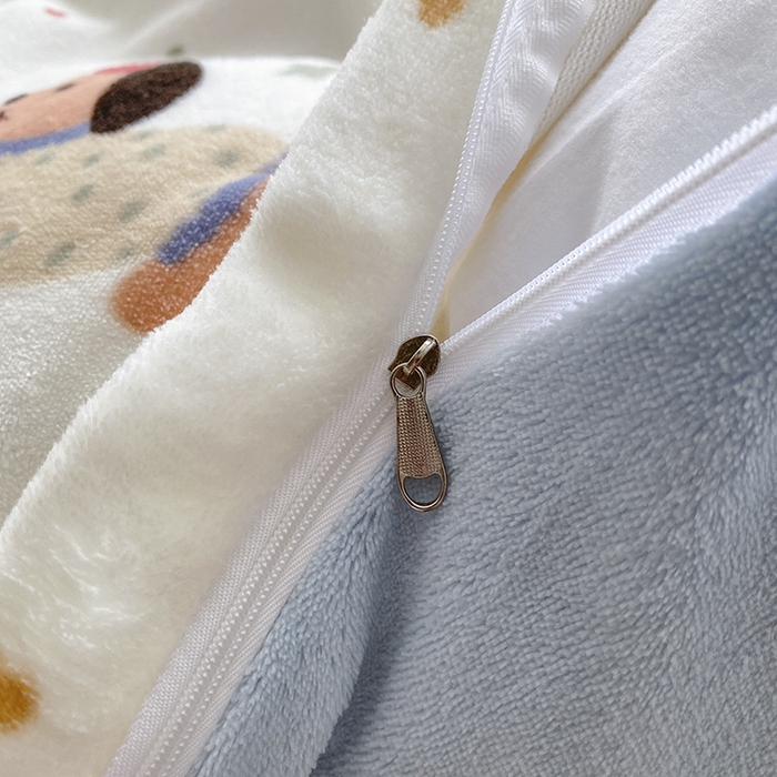 91家纺网 家纺一手货源 找家纺 钰锦珀家纺 2025新款高克重牛奶绒蕾丝双层花边床盖四件套床盖三件套 童趣星海