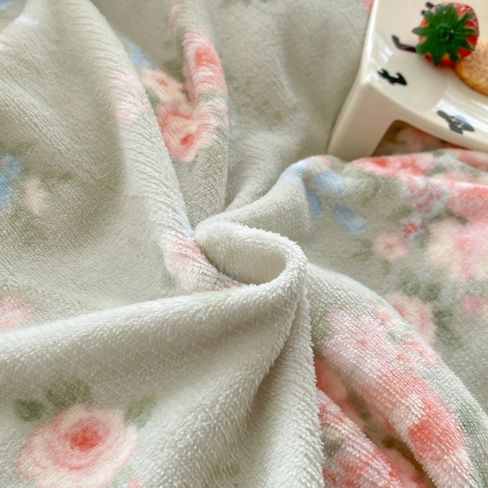 91家纺网 家纺一手货源 找家纺 钰锦珀家纺 2025新款高克重牛奶绒蕾丝双层花边床盖四件套床盖三件套 沐熙花