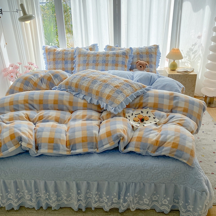 91家纺网 家纺一手货源 找家纺 钰锦珀家纺 2025新款高克重牛奶绒蕾丝双层花边床盖四件套床盖三件套 墨尔本