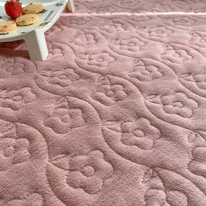 91家纺网 家纺一手货源 找家纺 钰锦珀家纺 2025新款高克重牛奶绒蕾丝双层花边床盖四件套床盖三件套 心心相印