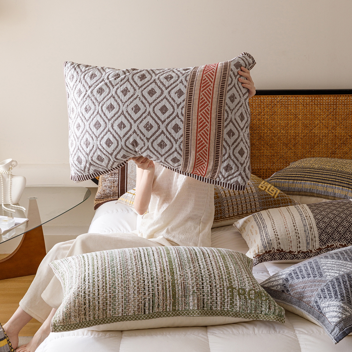 91家纺网 家纺一手货源 找家纺 爱港家纺 2025新款全棉巴恩风纱布枕巾 隔热 耐脏，防滑 组合