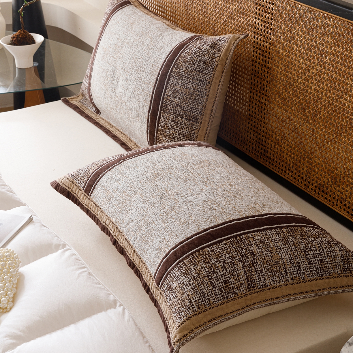 91家纺网 家纺一手货源 找家纺 爱港家纺 2025新款全棉巴恩风纱布枕巾 隔热 耐脏，防滑 卷轴