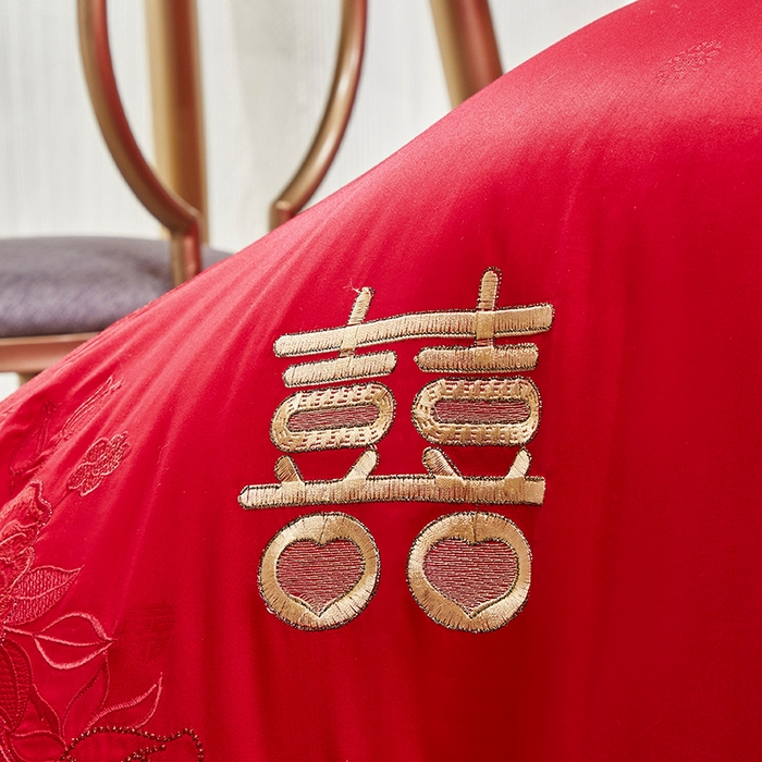 91家纺网 家纺一手货源 找家纺 蒂爵 全棉纯棉长绒棉大绣花婚庆四件套 玫瑰爱恋金