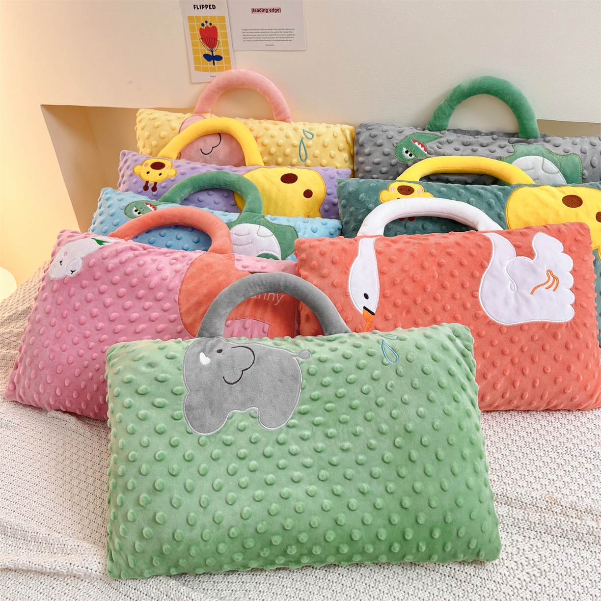 91家纺网 家纺一手货源 找家纺 卓昌枕芯 2025新款豆豆绒宝宝安抚枕卡通枕枕头枕芯 组合图