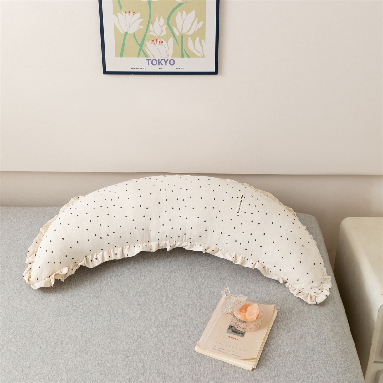 91家纺网 家纺一手货源 找家纺 卓昌枕芯 2025新款棉麻月亮抱枕孕妇枕夹腿抱枕月亮枕头枕芯 波点