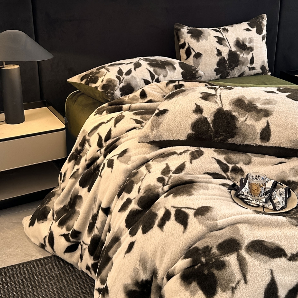 91家纺网 家纺一手货源 找家纺 （总）迪梦姿家纺 2025新款法式美拉德高克重兔毛床盖款四件套兔毛简单款