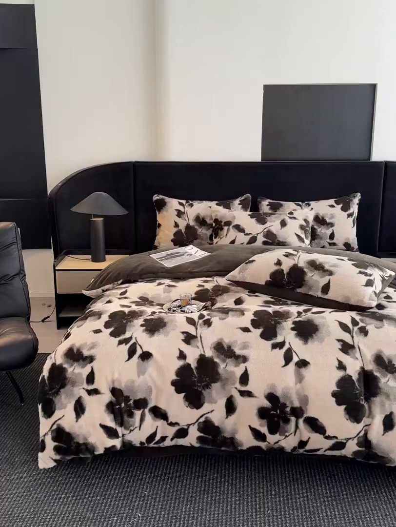 91家纺网 家纺一手货源 找家纺 （总）迪梦姿家纺 2025新款法式美拉德高克重兔毛床盖款四件套兔毛简单款